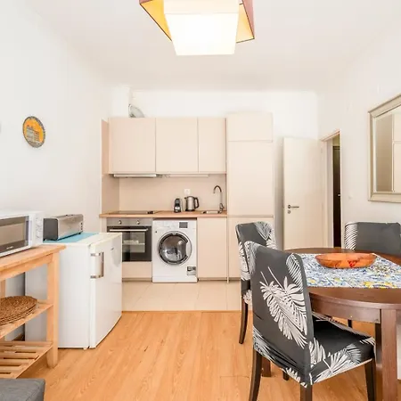 Guestrady - Almirante Reis Apartmán *