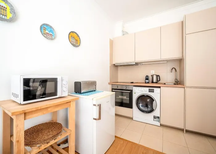 Guestrady - Almirante Reis *